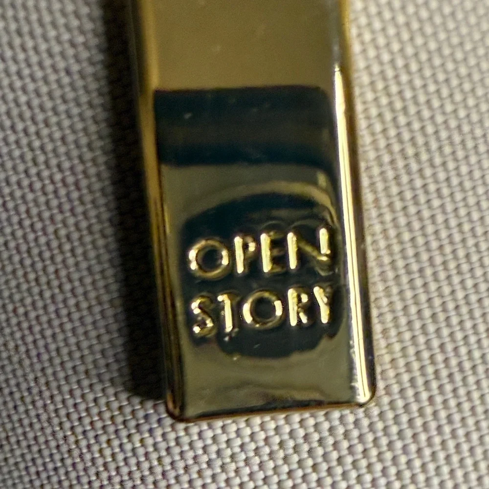 Open Story Signature Toiletry make up Organizer
